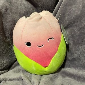 Squishmallow Tulip 8" NWT